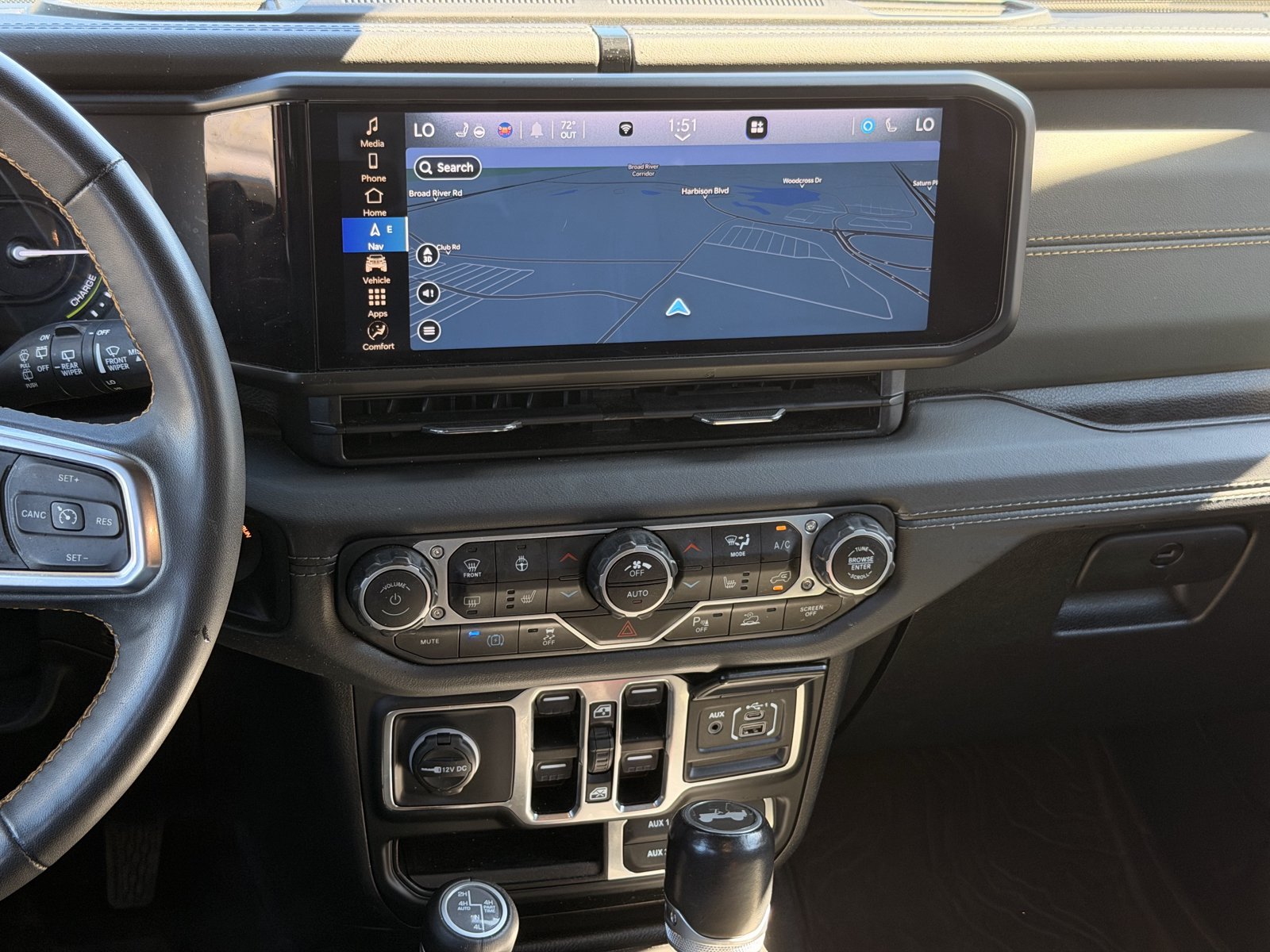 Used 2024 Jeep Wrangler High Altitude AWD/4WD image 34