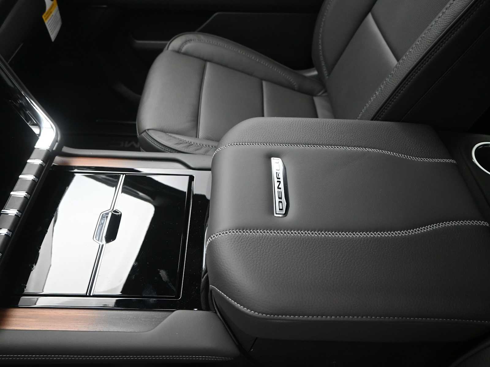New 2026 GMC Yukon Denali image 16