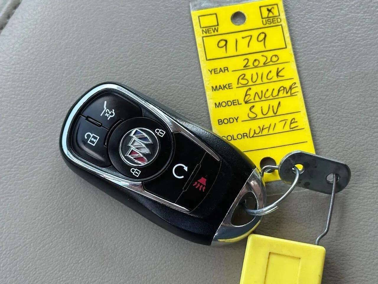 Used 2020 Buick Enclave Essence w/ Sound and Sites Package AWD/4WD image 65