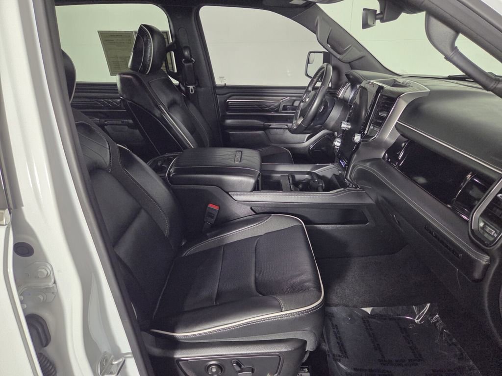 Certified 2025 RAM 1500 Limited image 32