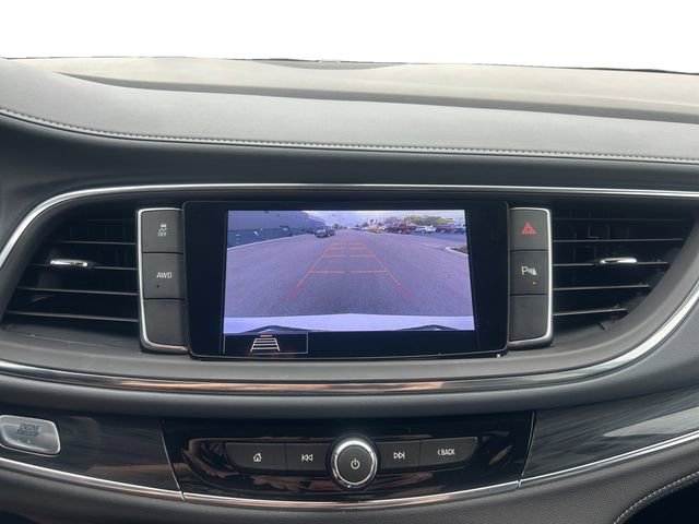 Used 2021 Buick Enclave Essence image 18