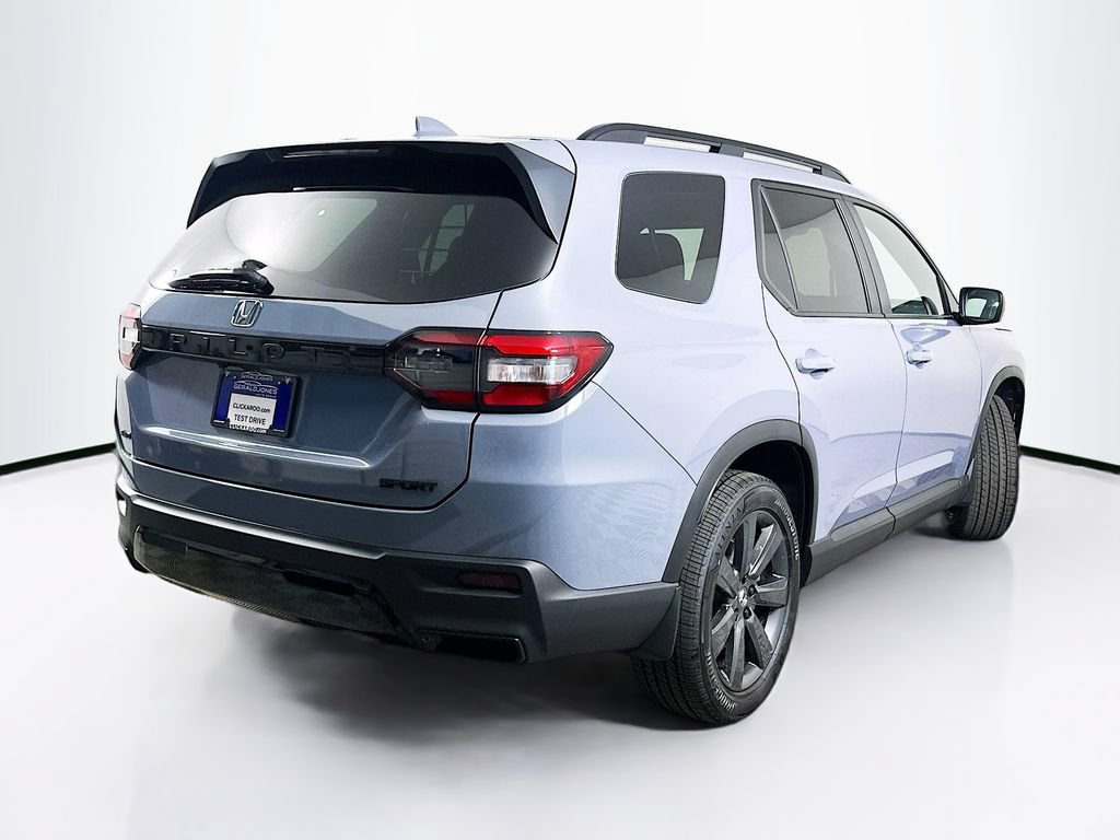 Used 2026 Honda Pilot Sport image 7