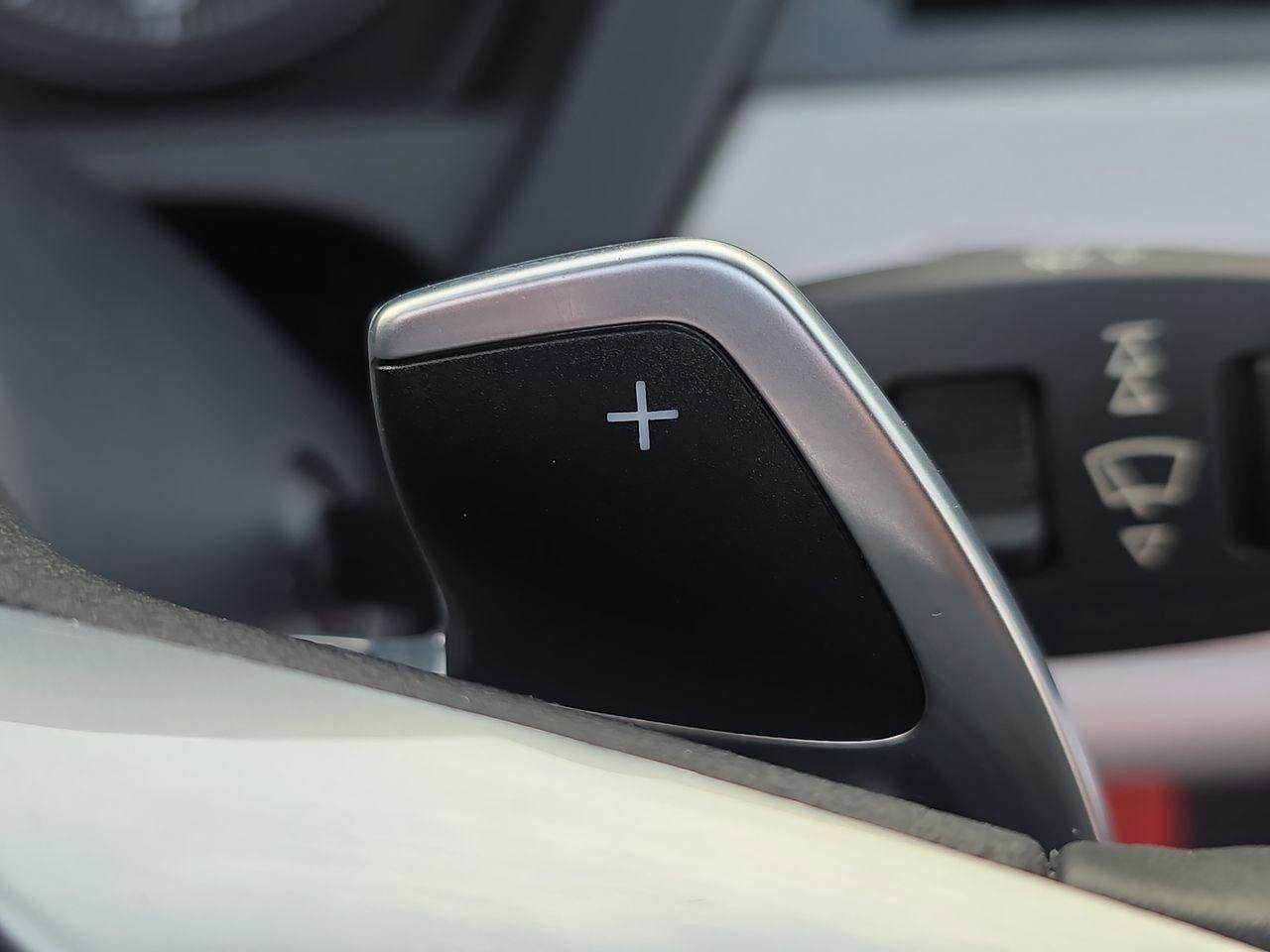 Used 2015 BMW Z4 sDrive28i image 25