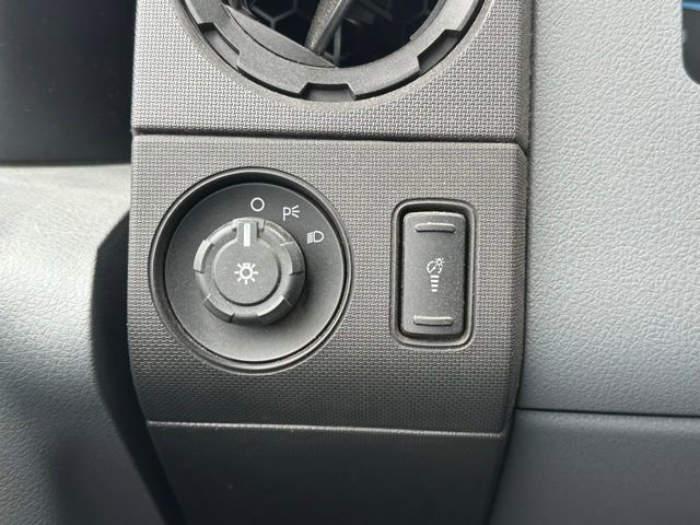 Used 2015 Ford F250 XL w/ XL Value Package AWD/4WD image 16