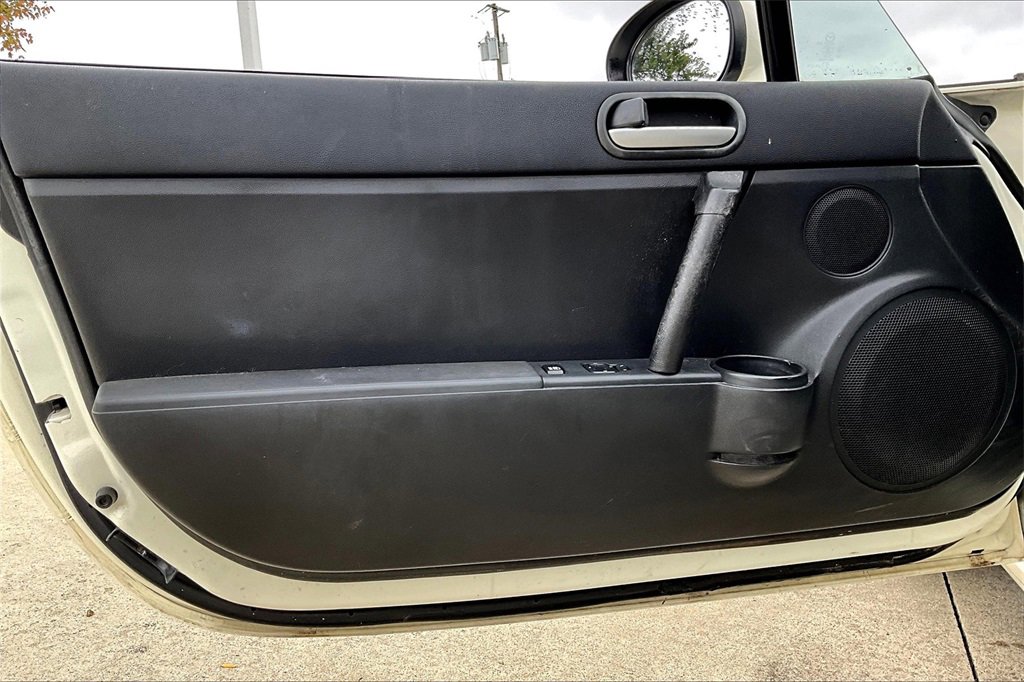 Used 2008 MAZDA MX-5 Miata Touring image 14