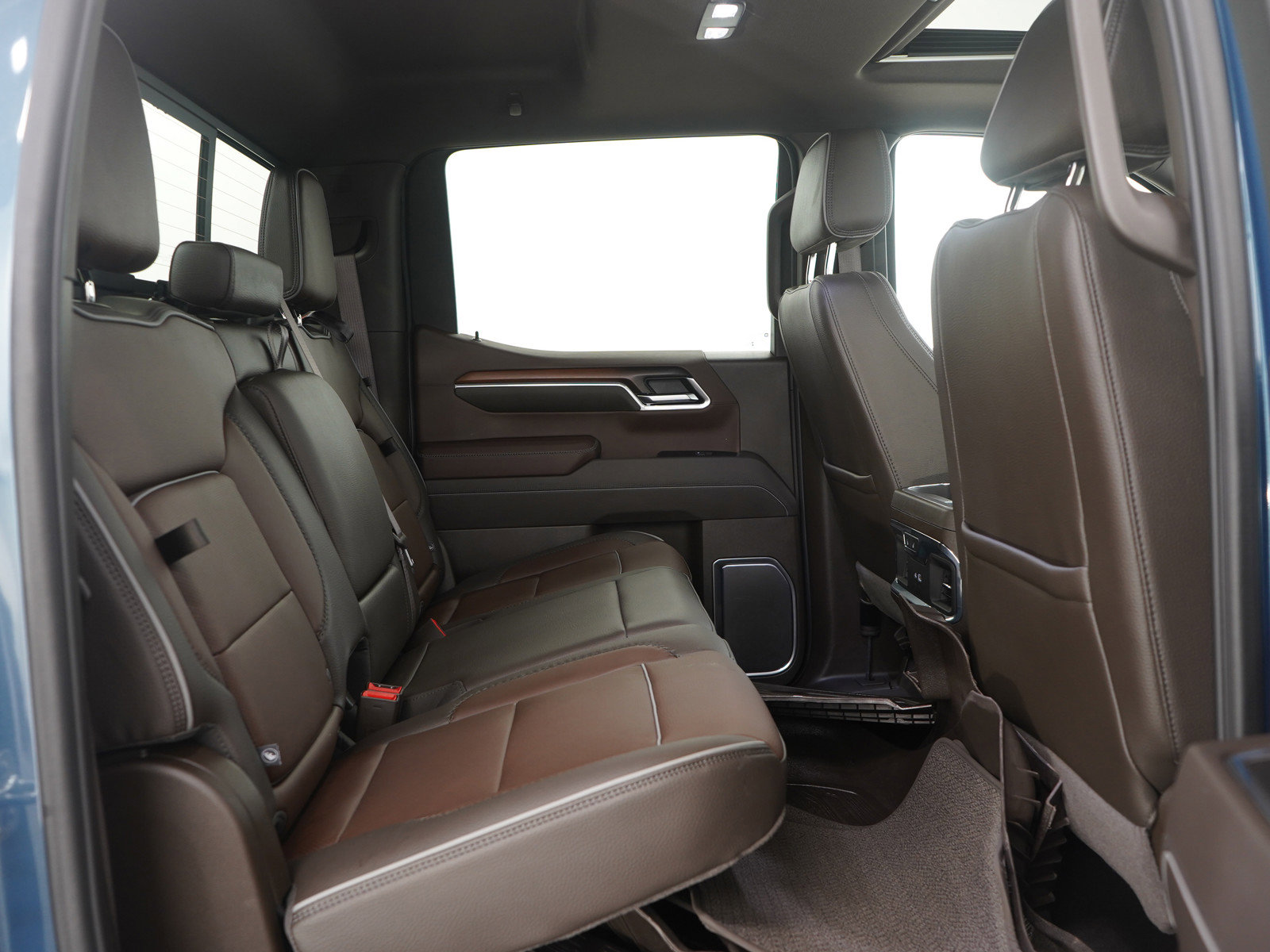 Used 2025 GMC Sierra 1500 Denali w/ Denali Reserve Package AWD/4WD image 17