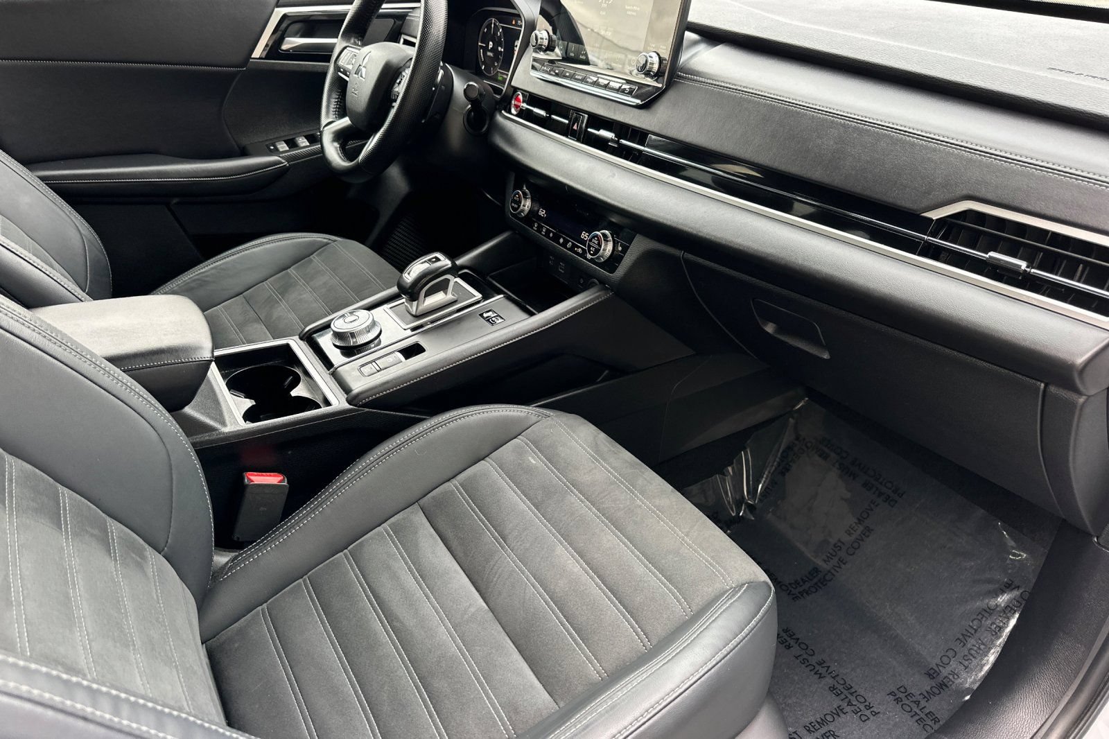 Used 2023 Mitsubishi Outlander Ralliart AWD/4WD image 21