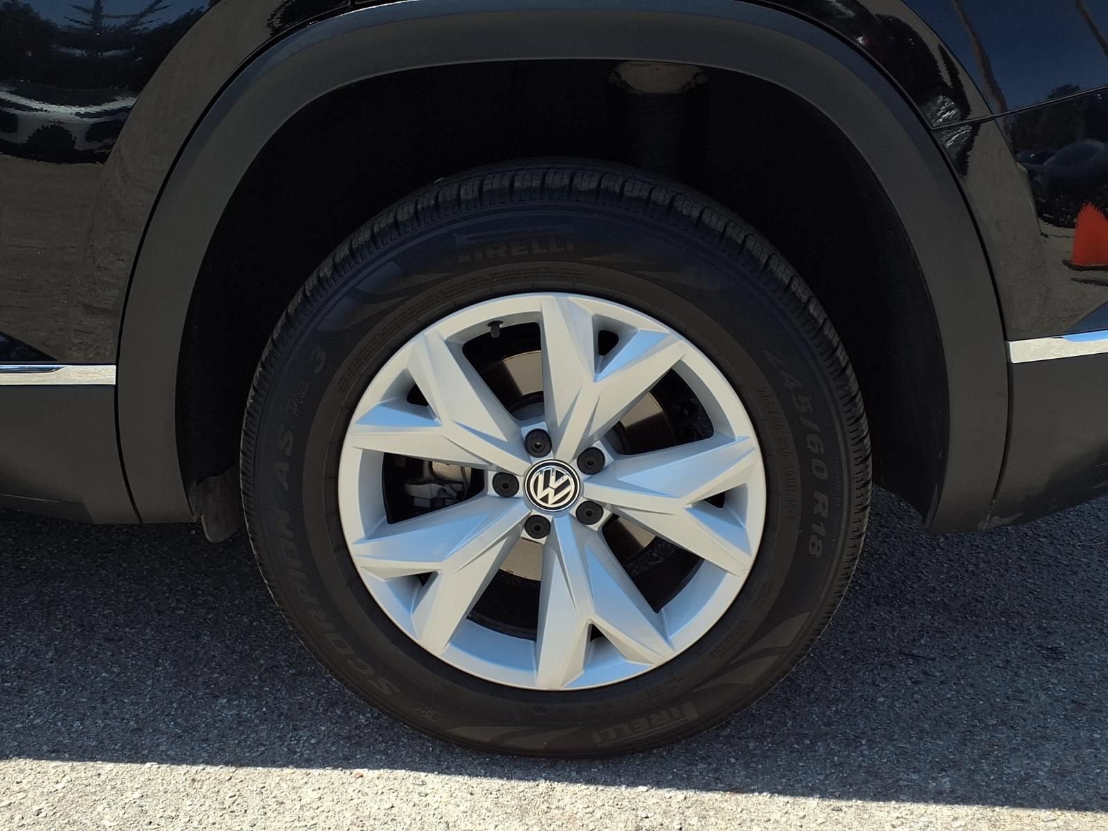 Used 2018 Volkswagen Atlas SEL AWD/4WD image 4