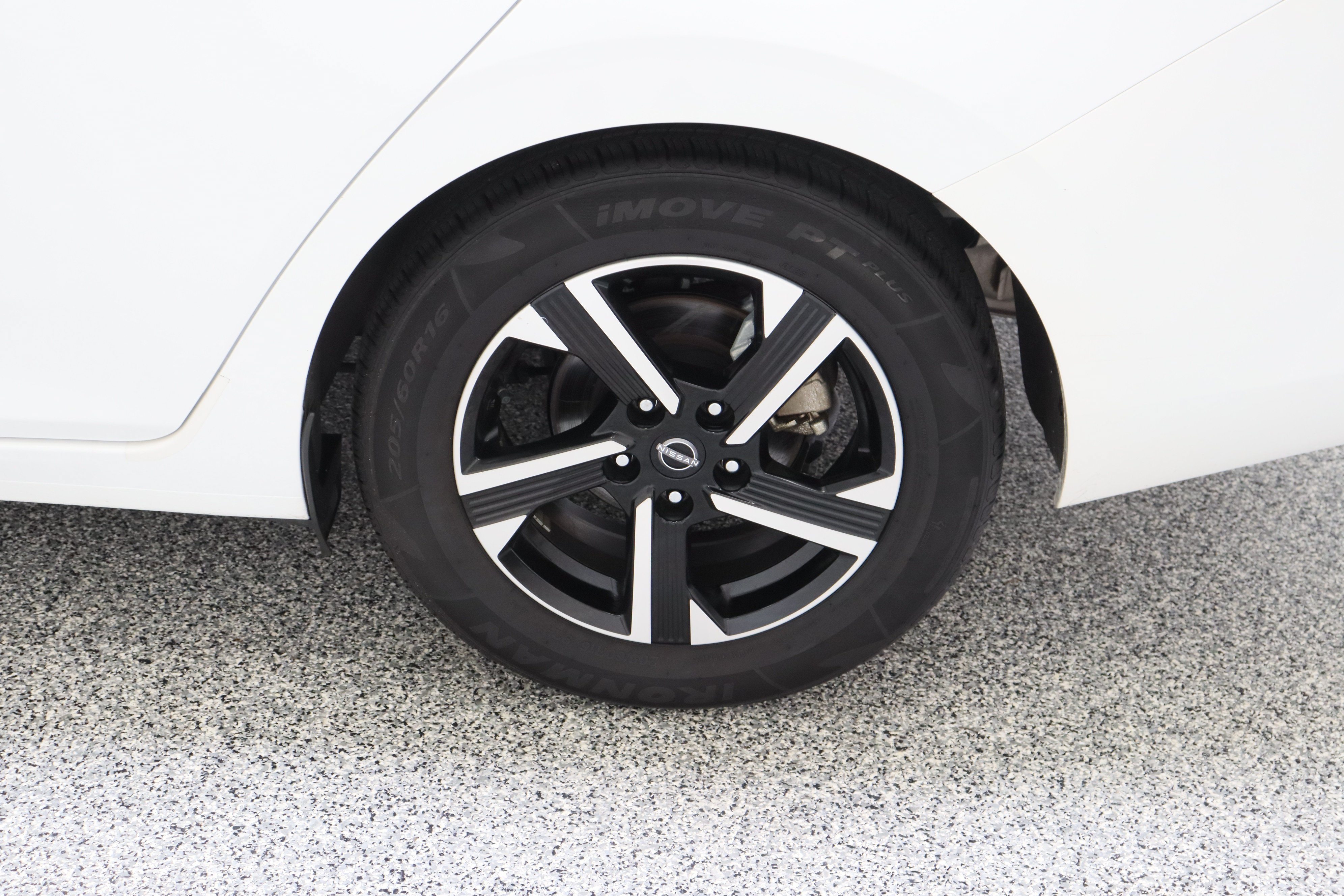 Used 2024 Nissan Sentra SV FWD image 10
