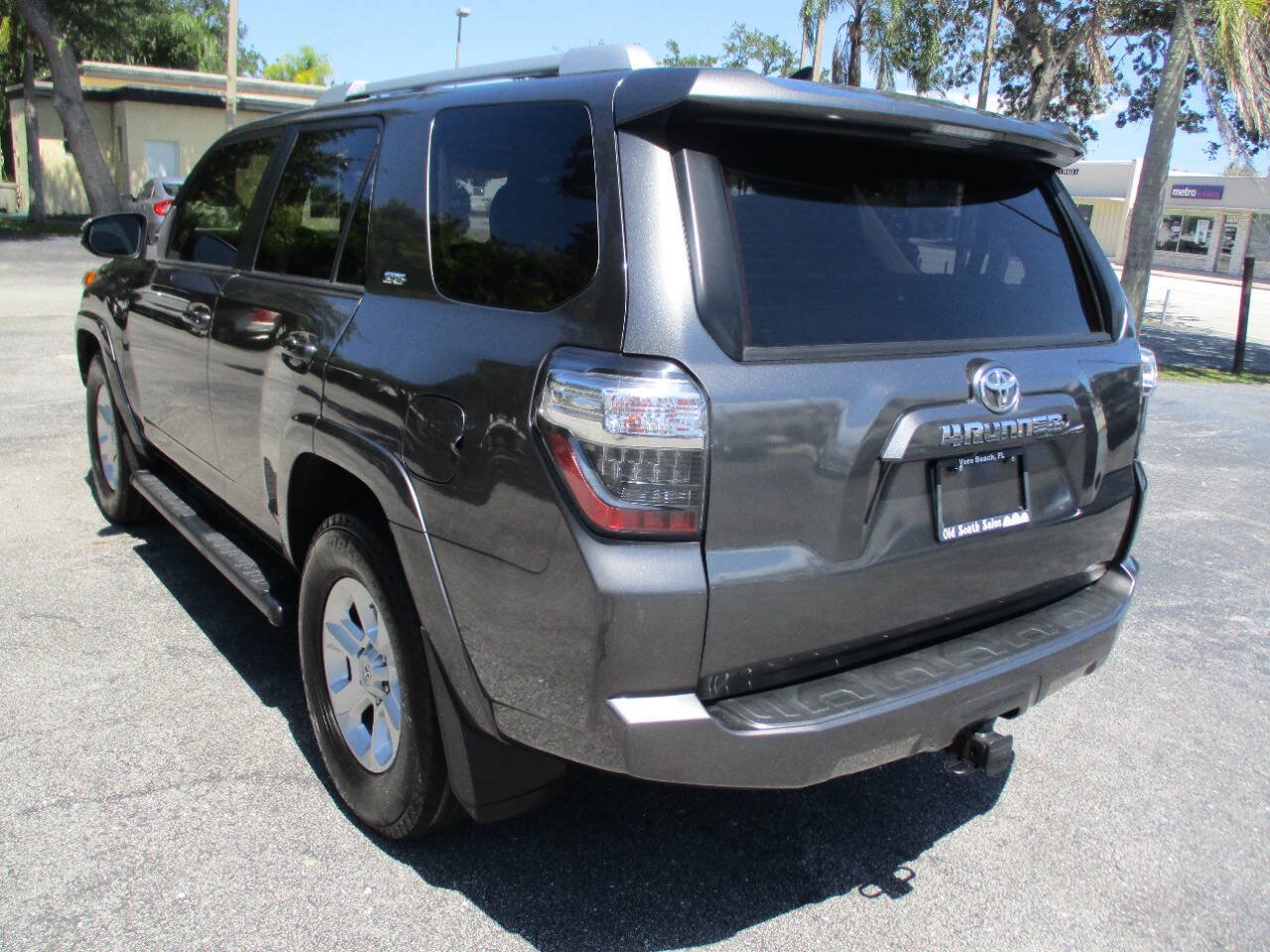 Used 2015 Toyota 4Runner SR5 Premium RWD image 7