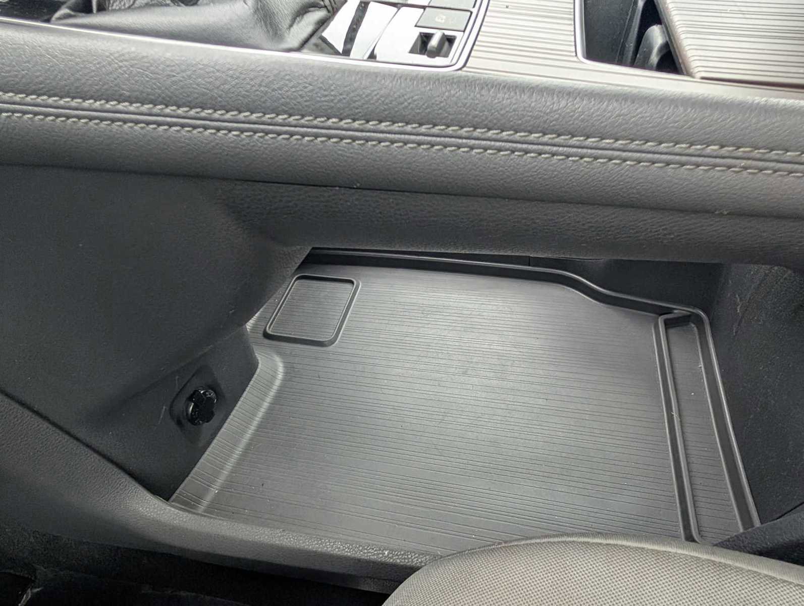 Used 2021 Toyota Sienna LE image 21