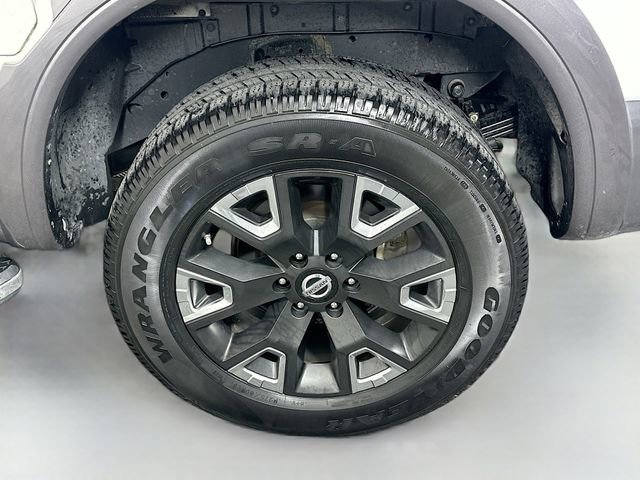 Used 2021 Nissan Titan Platinum Reserve AWD/4WD image 32