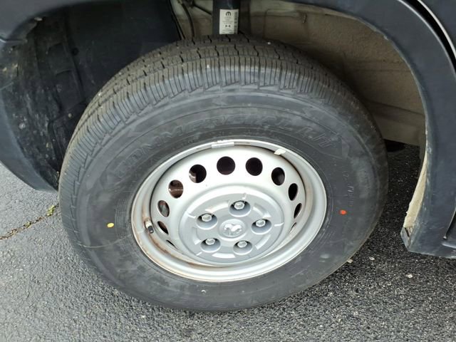 Used 2024 RAM ProMaster 2500 w/ Convenience Group image 26