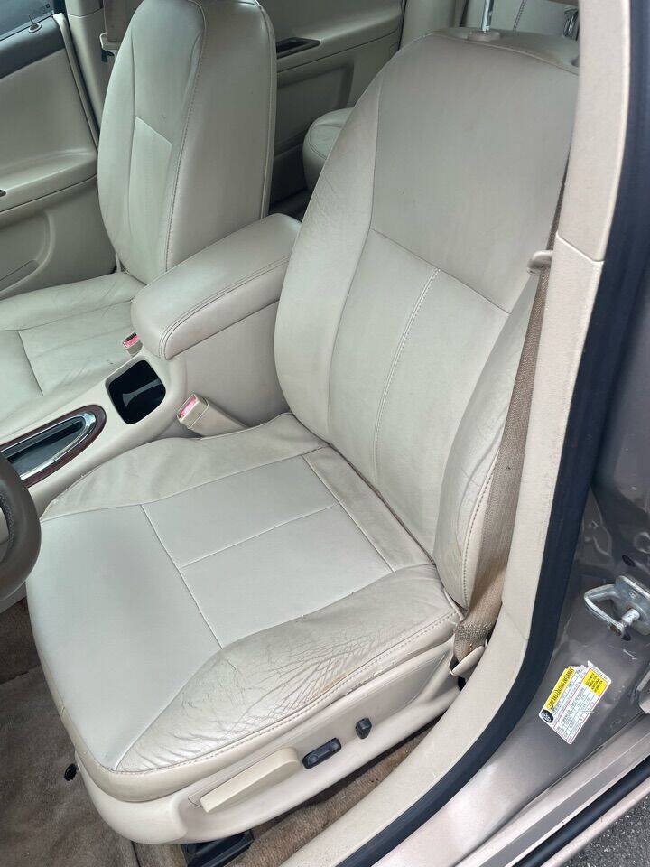 Used 2007 Chevrolet Impala LTZ FWD image 16