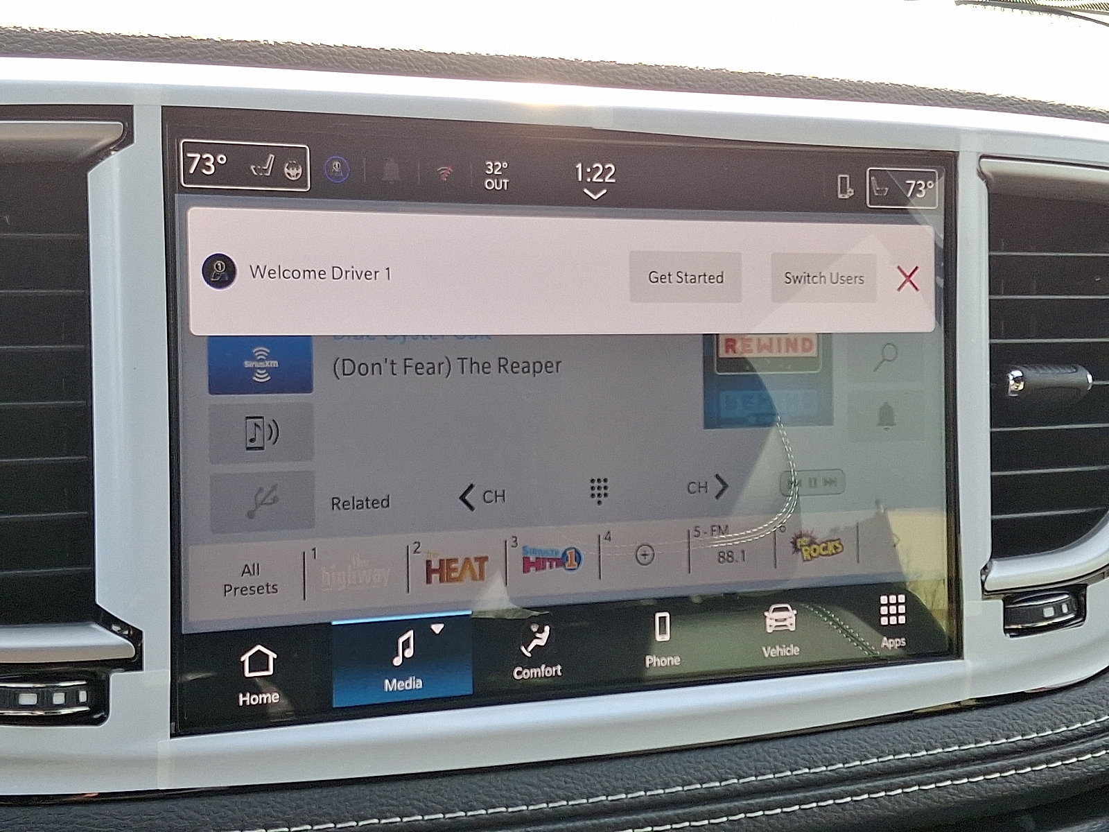 New 2026 Chrysler Pacifica Select image 13
