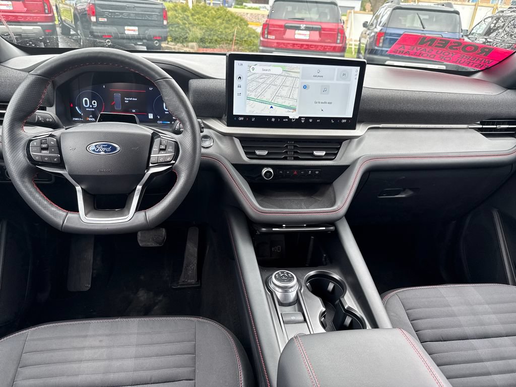 Used 2025 Ford Explorer ST-Line w/ ST-Line Street Pack AWD/4WD image 25