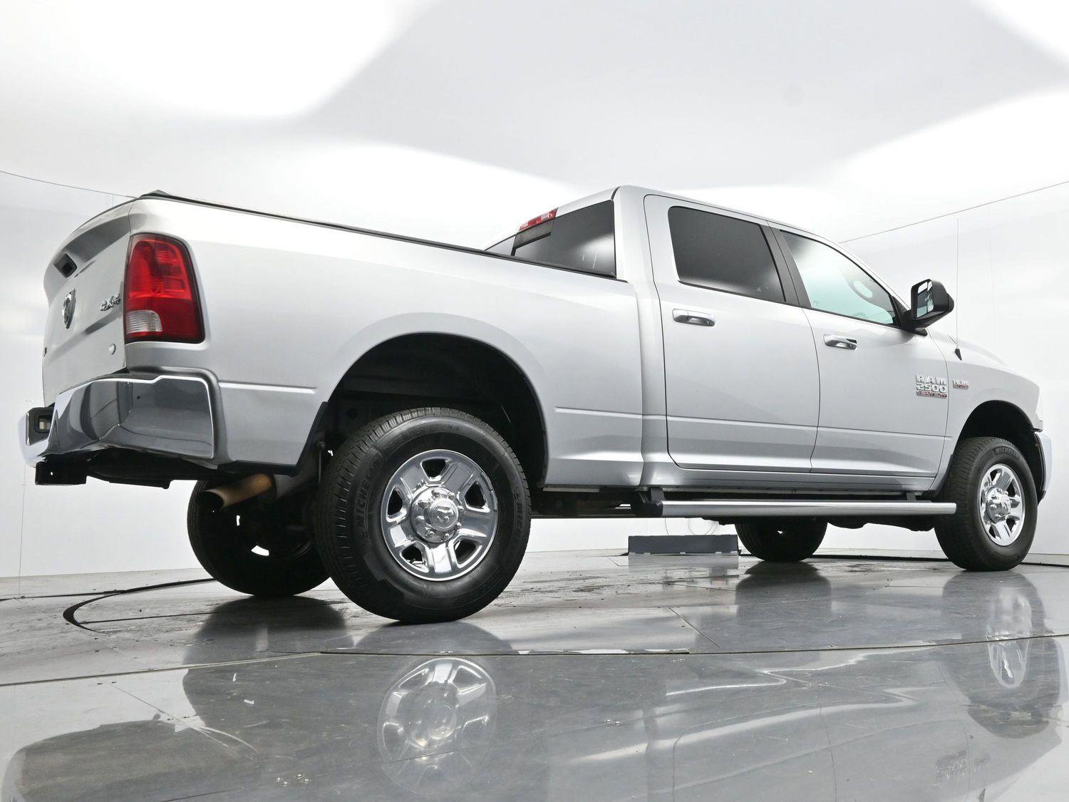 Used 2018 RAM 2500 SLT image 47