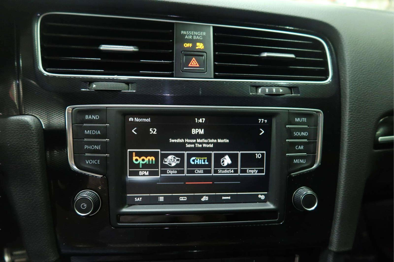 Used 2017 Volkswagen GTI 4-Door FWD image 27