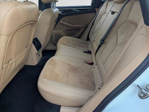 Used 2018 Porsche Macan image 17