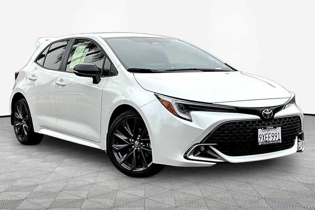 Used 2026 Toyota Corolla XSE FWD image 1