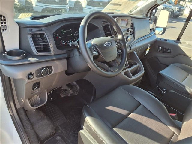 New 2025 Ford Transit 250 148 Medium Roof image 7