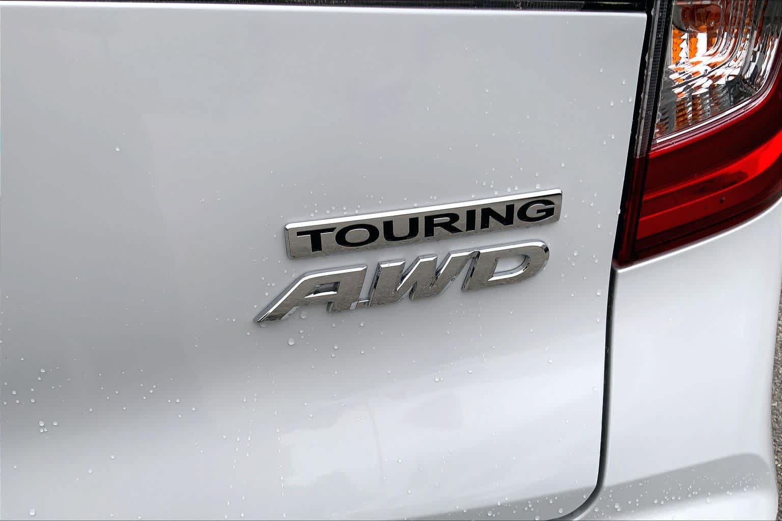 Certified 2020 Honda Pilot Touring image 10