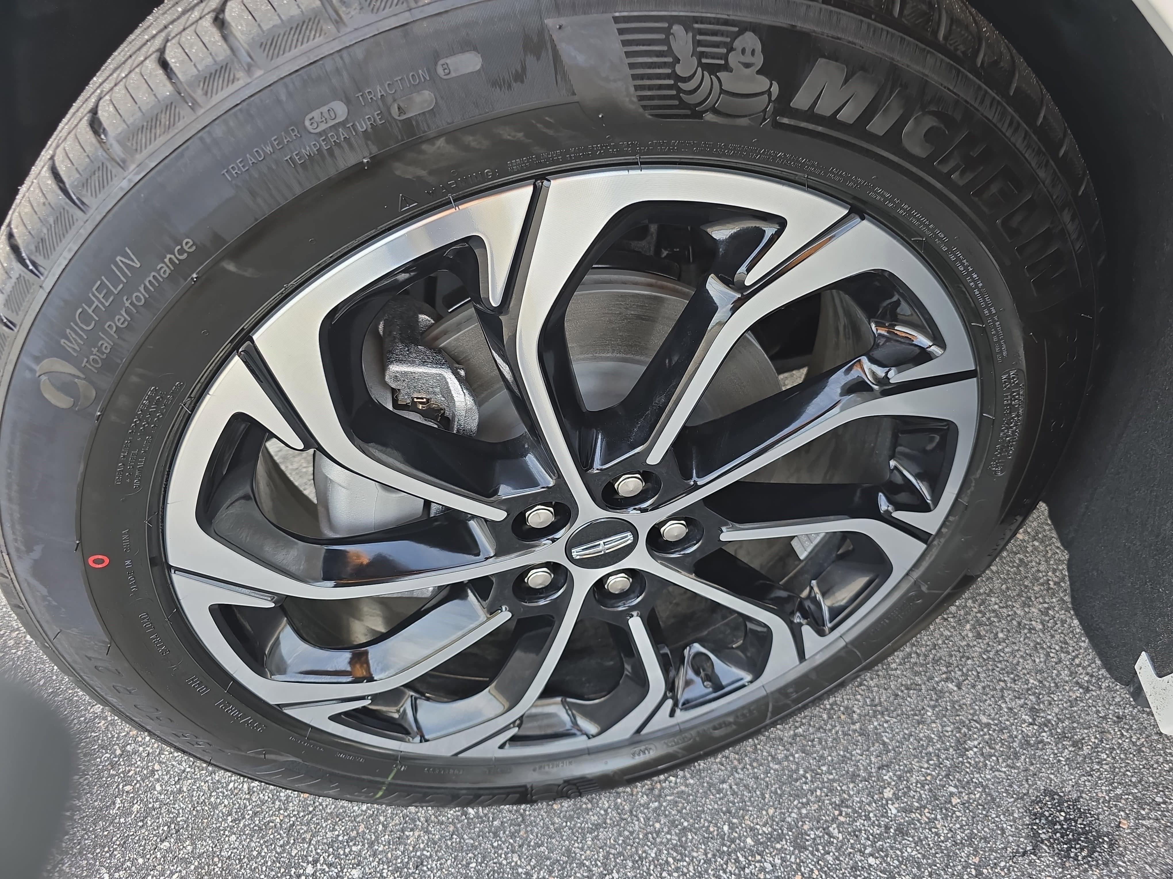 New 2026 Lincoln Nautilus Reserve AWD/4WD image 33