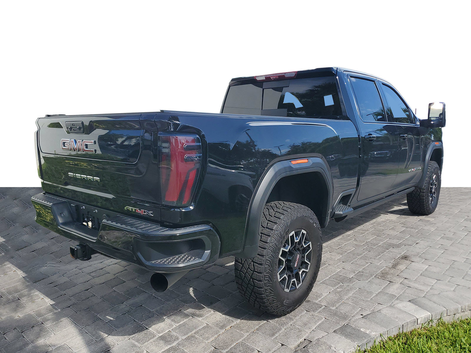 Used 2025 GMC Sierra 2500 AT4X AWD/4WD image 6