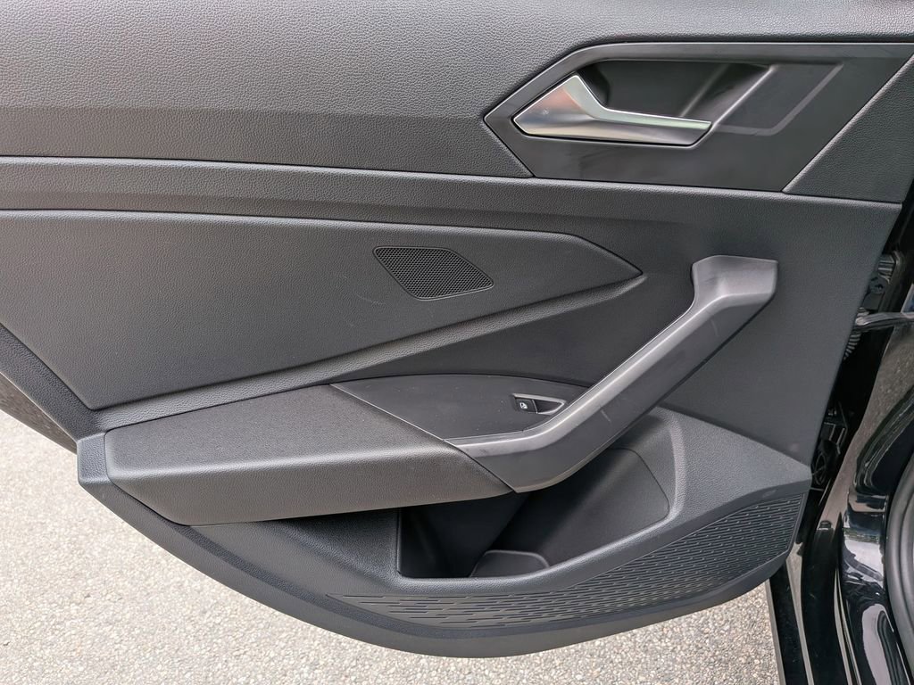 Used 2024 Volkswagen Jetta SE w/ Panoramic Sunroof Package FWD image 29
