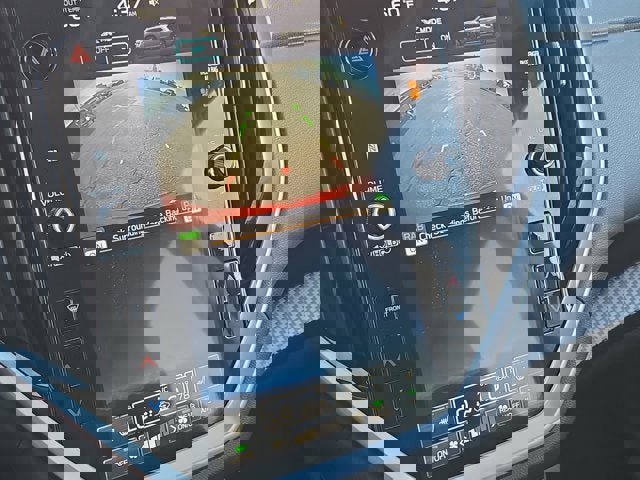 Used 2024 Subaru Ascent Premium w/ Convenience Package image 19