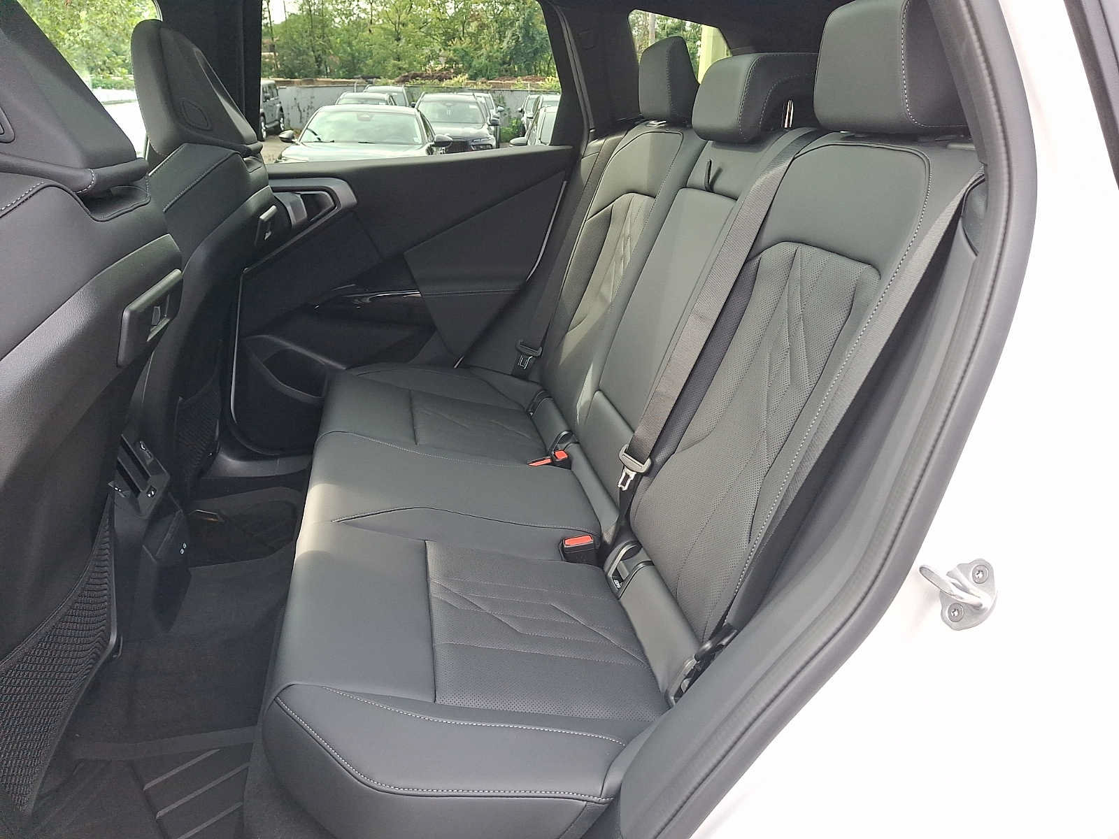 Used 2026 BMW X3 xDrive30i w/ M Sport Package AWD/4WD image 8