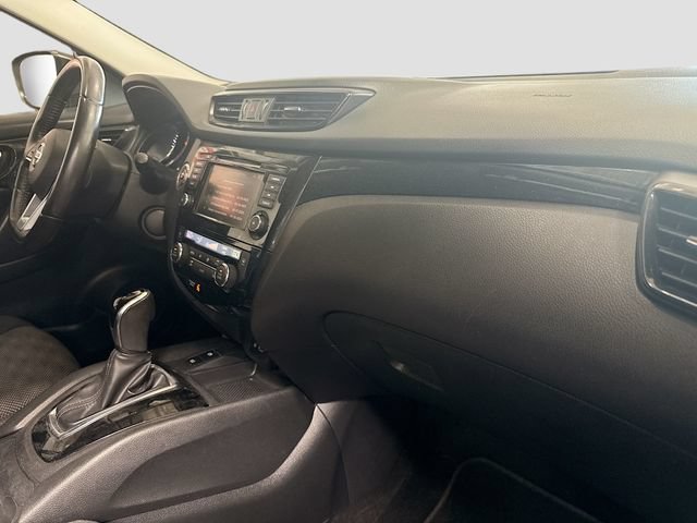 Used 2019 Nissan Rogue Sport SV w/ Technology Package AWD/4WD image 28