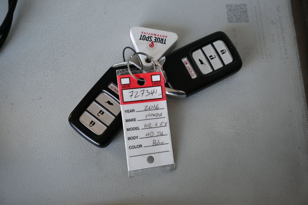 Used 2016 Honda HR-V EX image 11