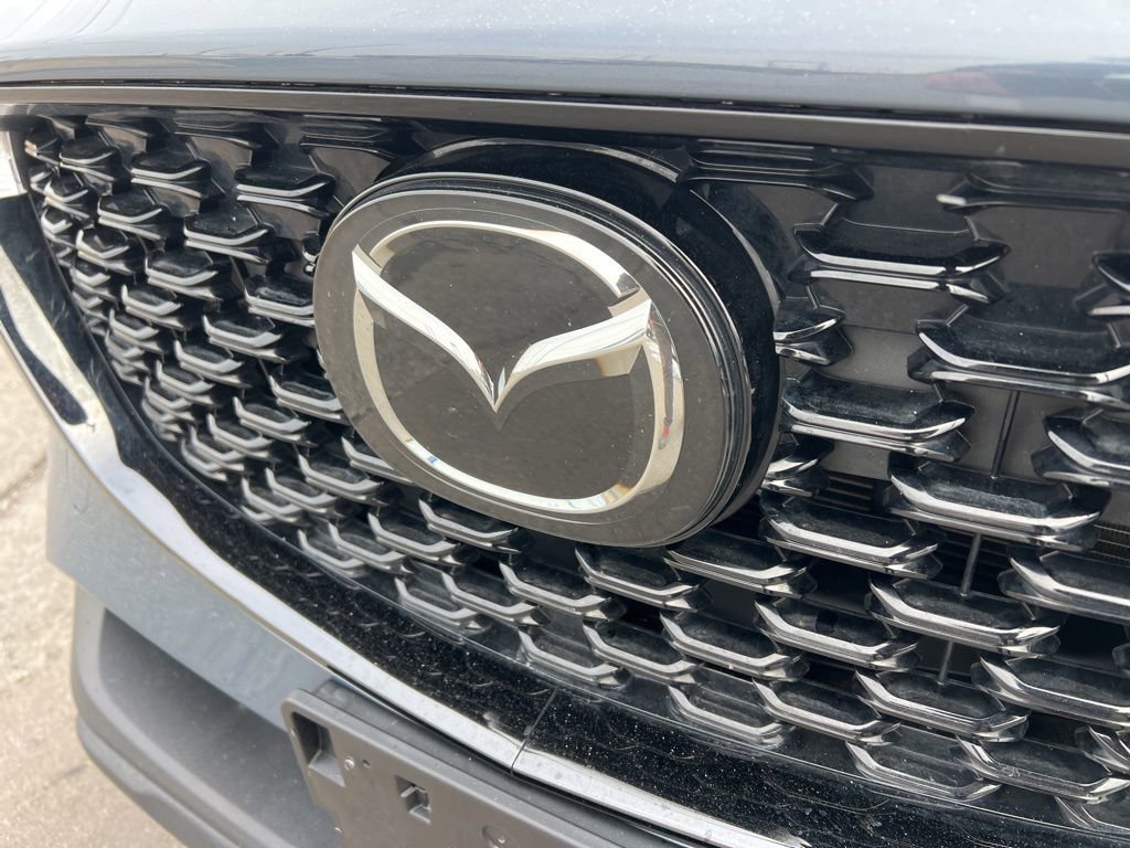 Used 2023 MAZDA CX-5 Carbon Edition image 11