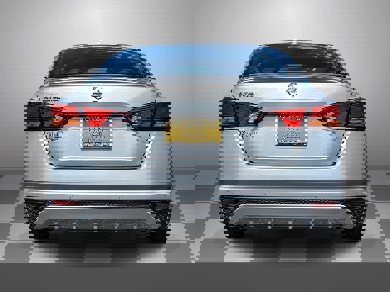 Used 2025 Nissan Altima 2.5 SV image 4