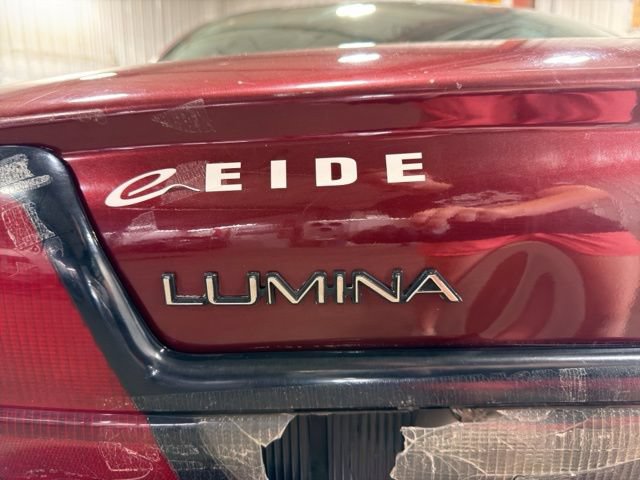 Used 2001 Chevrolet Lumina w/ Preferred Equipment Group FWD image 28