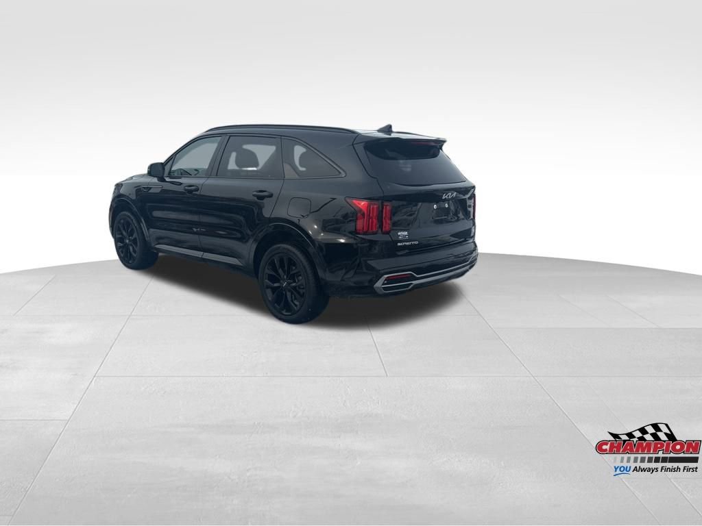 Used 2023 Kia Sorento SX image 3