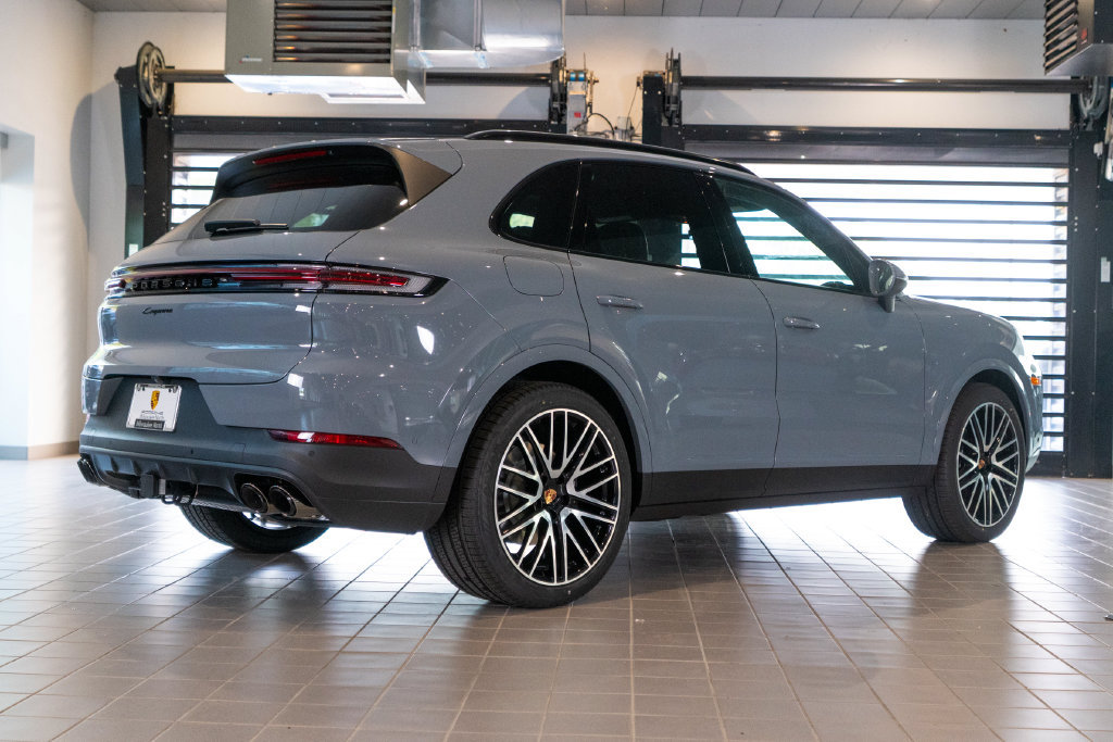 New 2026 Porsche Cayenne AWD/4WD image 10