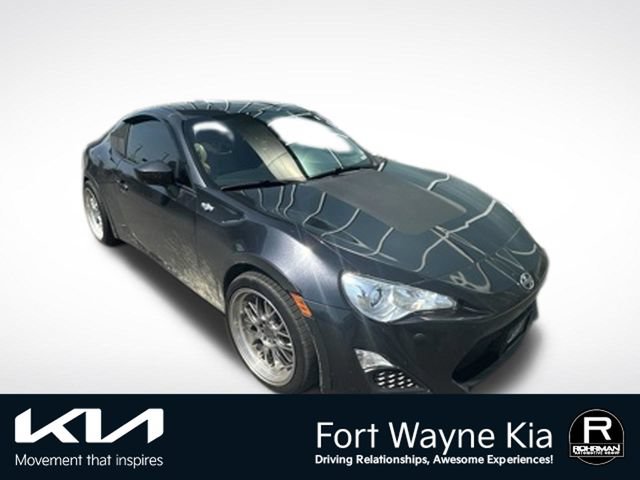 Used 2016 Scion FR-S RWD image 6