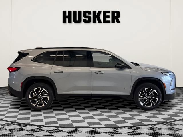 Used 2025 Buick Enclave Sport Touring w/ Super Cruise Package image 2