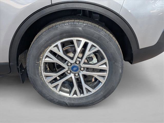 Used 2021 Ford Escape SEL image 9