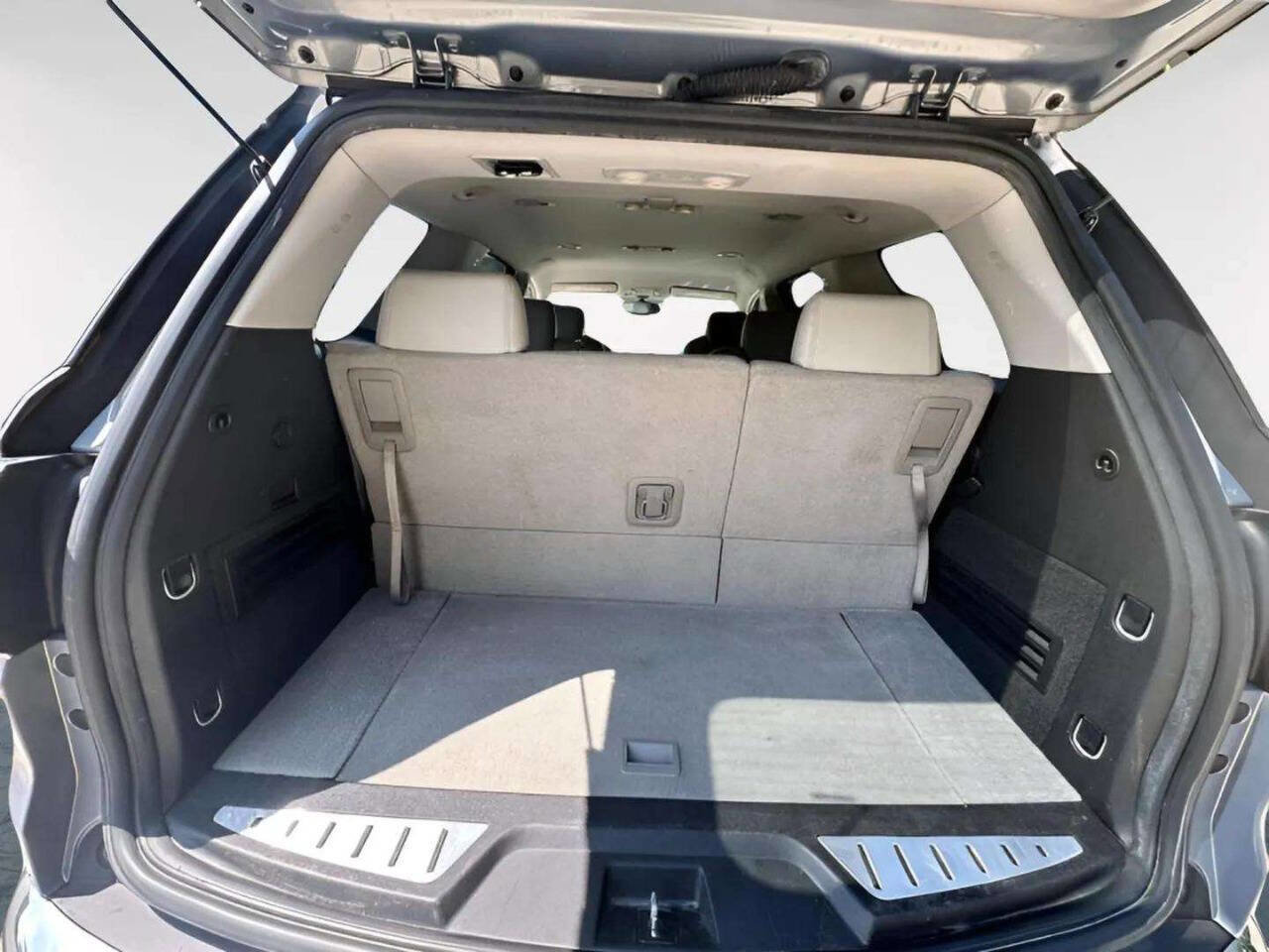 Used 2008 GMC Acadia SLT w/ Convenience Package image 17