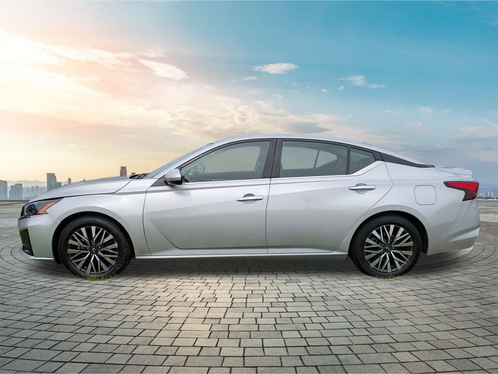 Certified 2023 Nissan Altima 2.5 SV image 8