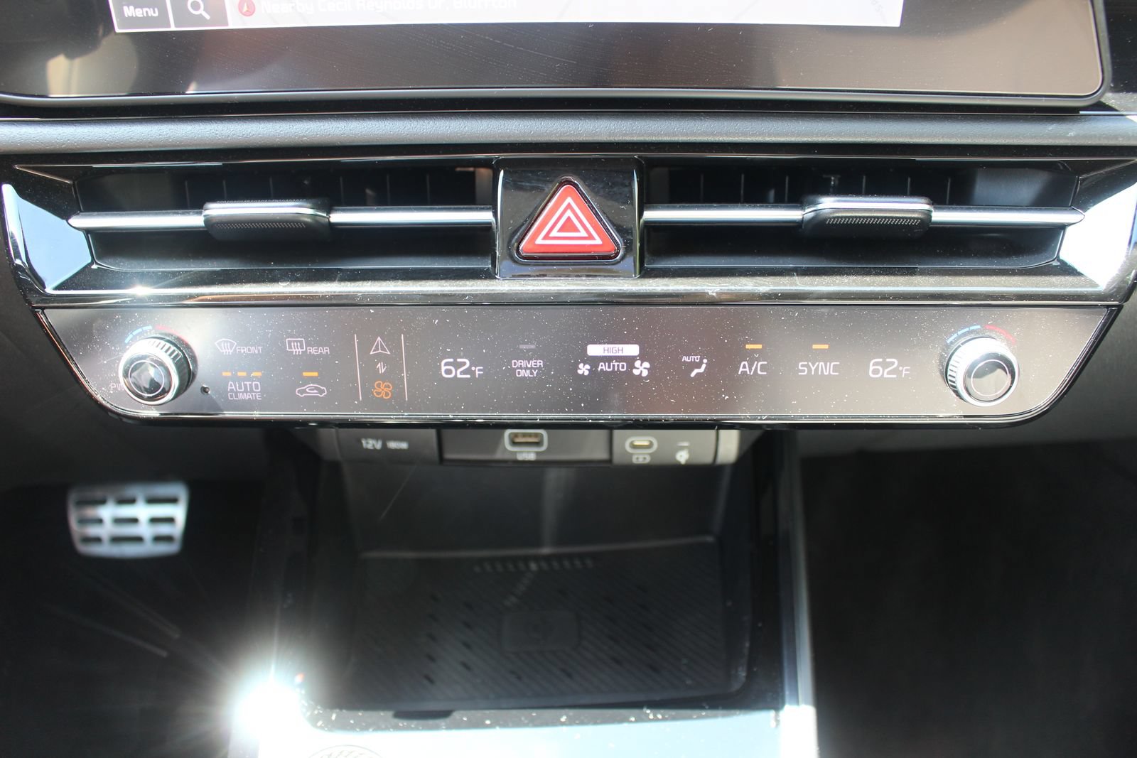 Certified 2024 Kia Niro EX Touring FWD image 32