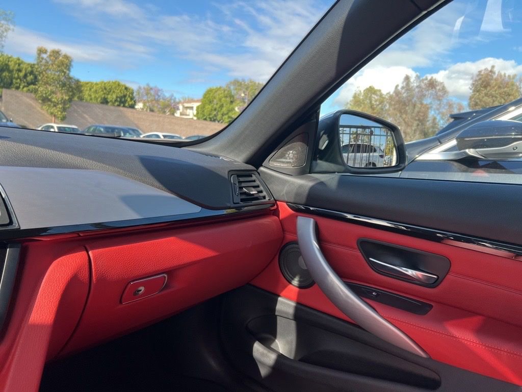 Used 2017 BMW 430i Convertible image 19