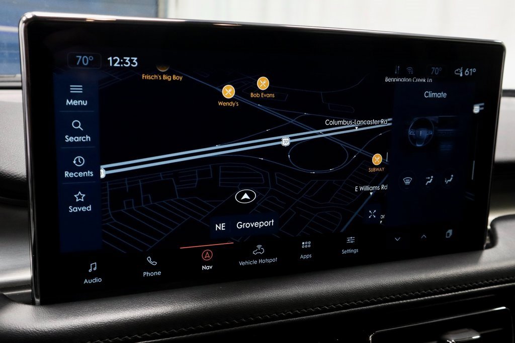 Used 2022 Lincoln Nautilus FWD w/ Premium Package image 4