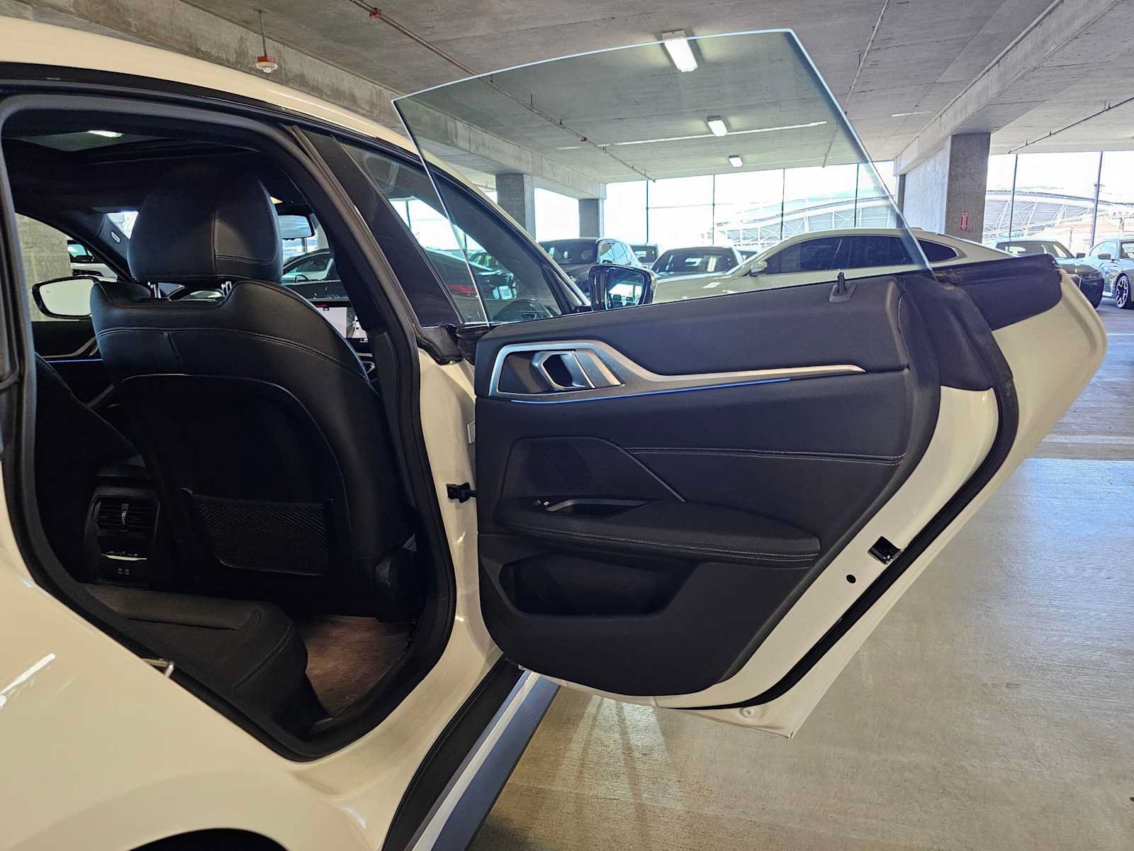 Used 2023 BMW i4 eDrive35 RWD image 31