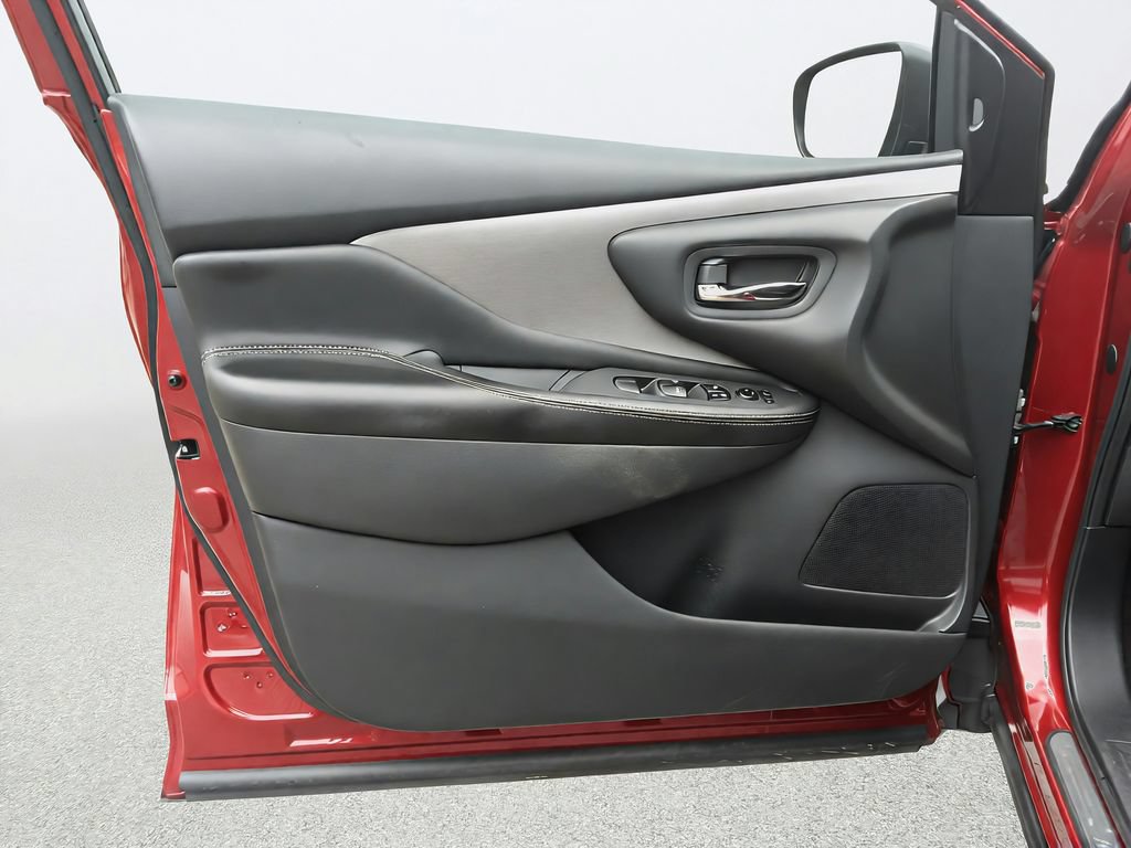 Used 2021 Nissan Murano SV FWD image 17