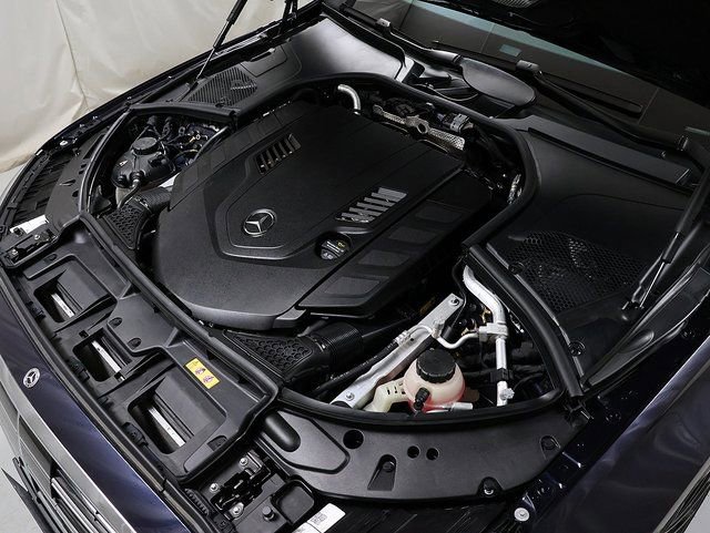 Certified 2024 Mercedes-Benz S 580 4MATIC Sedan w/ AMG Line image 41