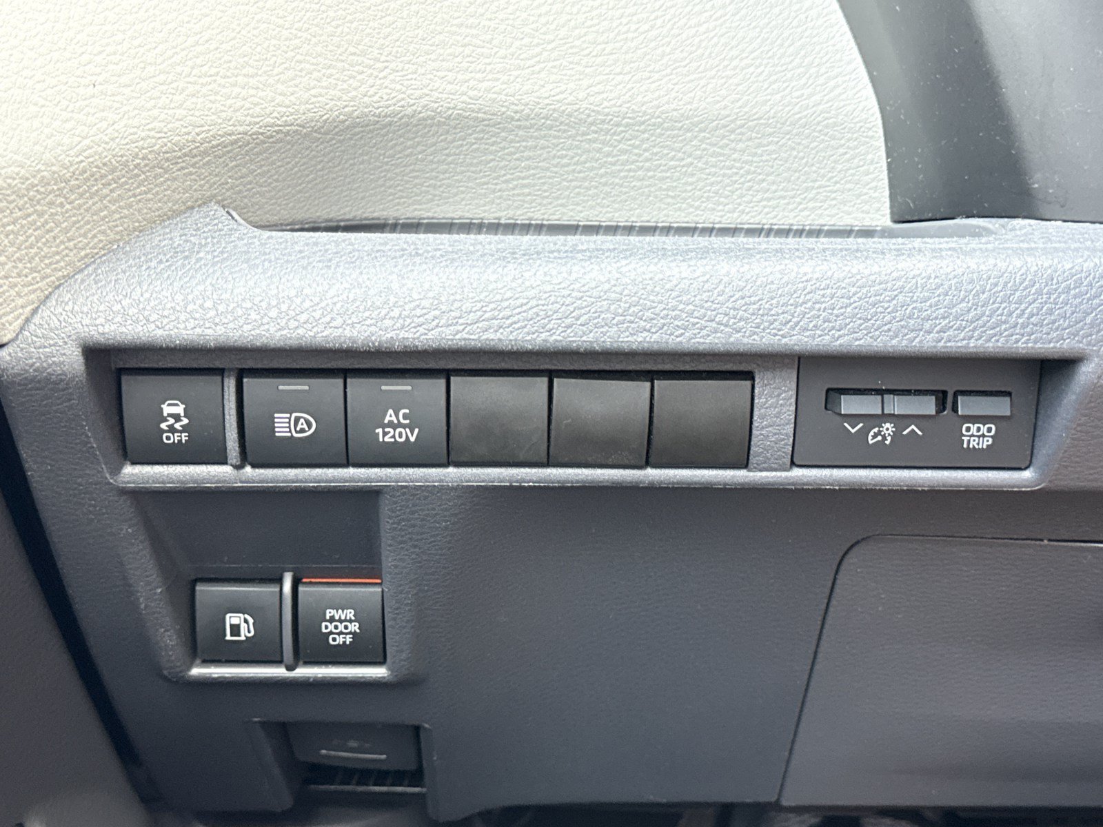 Used 2021 Toyota Sienna Limited AWD/4WD image 24